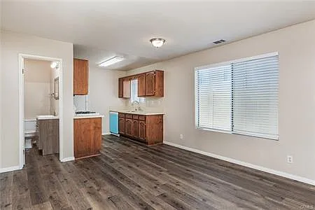 2 bed, 1.5 bath, 950 sqft, $2,800 — Photo 2