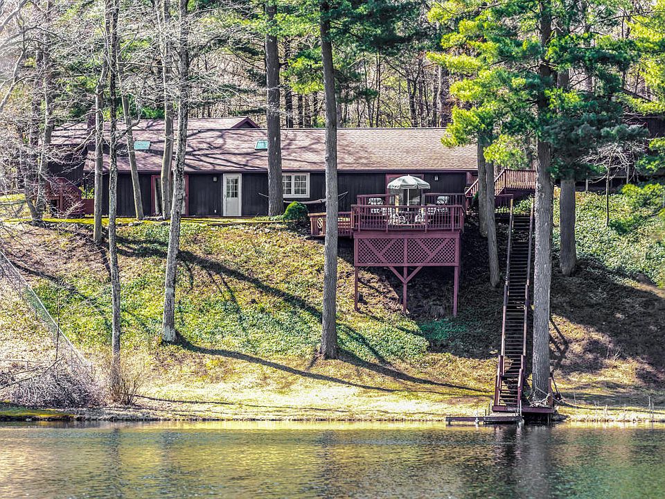 1st image of 227 Hunter Lake Dr