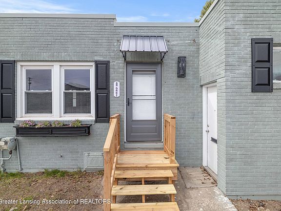 4th image of 2718 E Grand River Ave