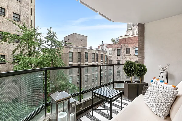 Sold by Compass | media 15