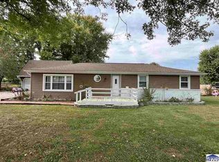 68 S Maple St, Rosedale, IN 47874