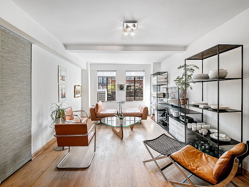 1st image of 320 E 42nd St APT 1112