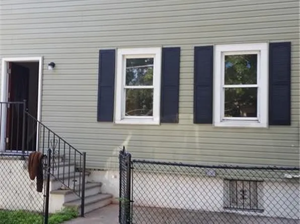 30 Hudson St, Staten Island, NY 10304