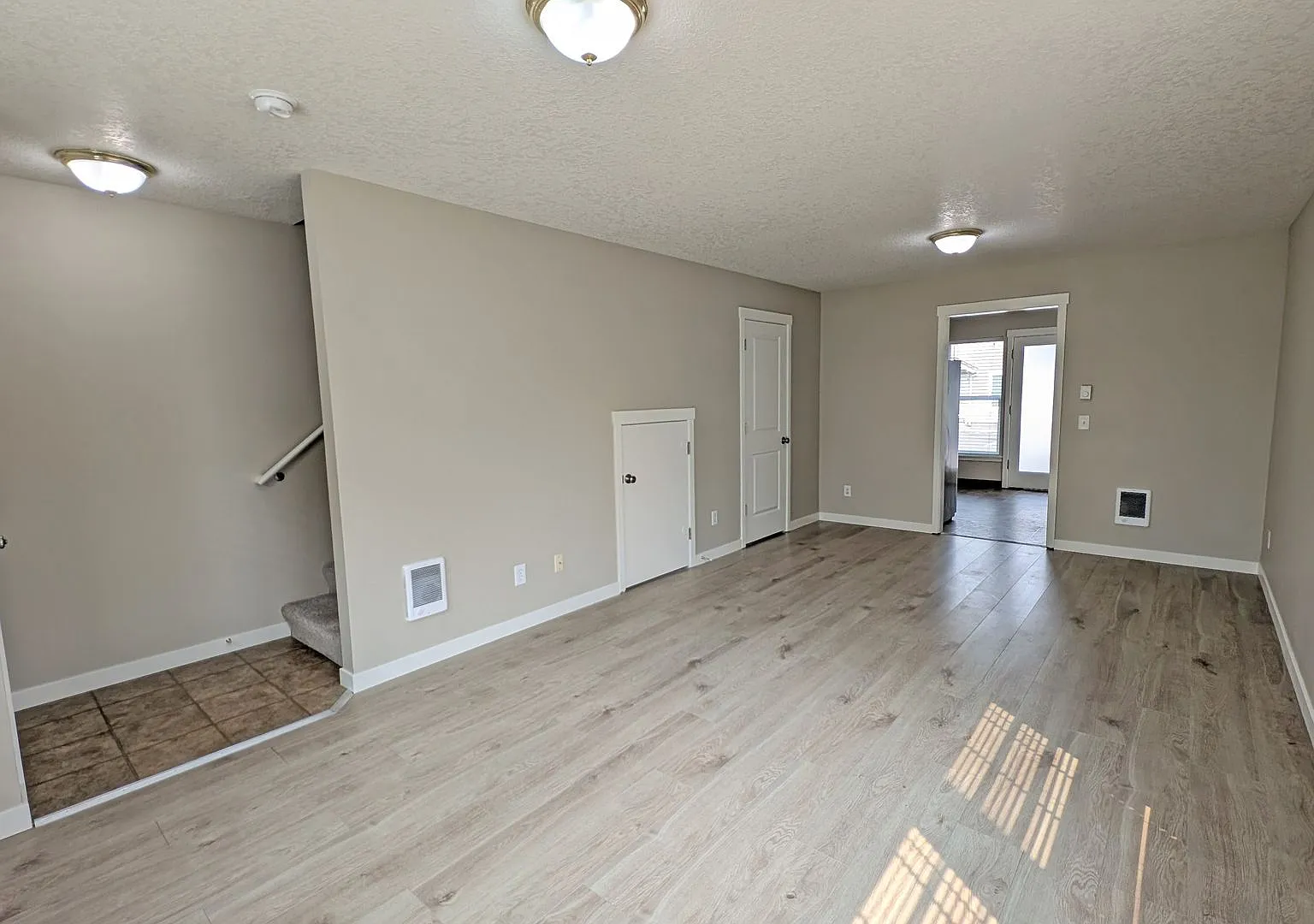 Wonderful townhouse in Forest Grove — Photo 3