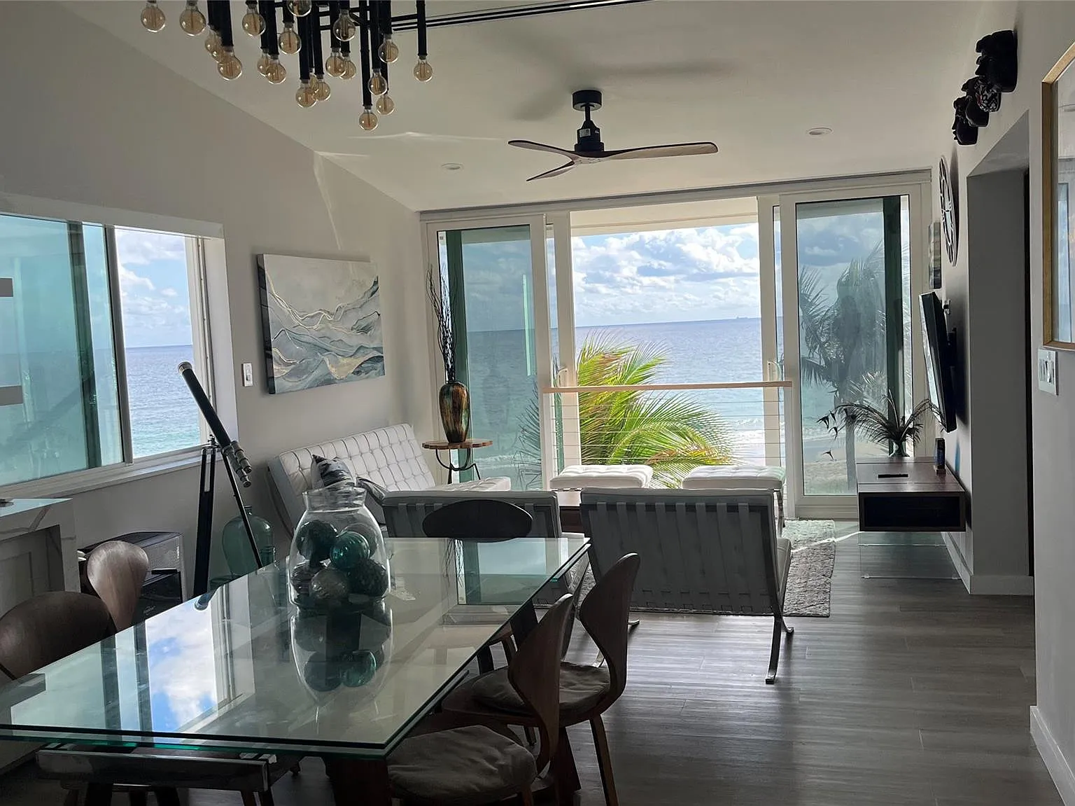 2 bed, 2.0 bath, 1000 sqft, $5,500 — Photo 4