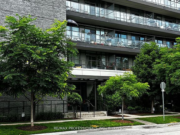 3rd image of 8 Fieldway Rd #616