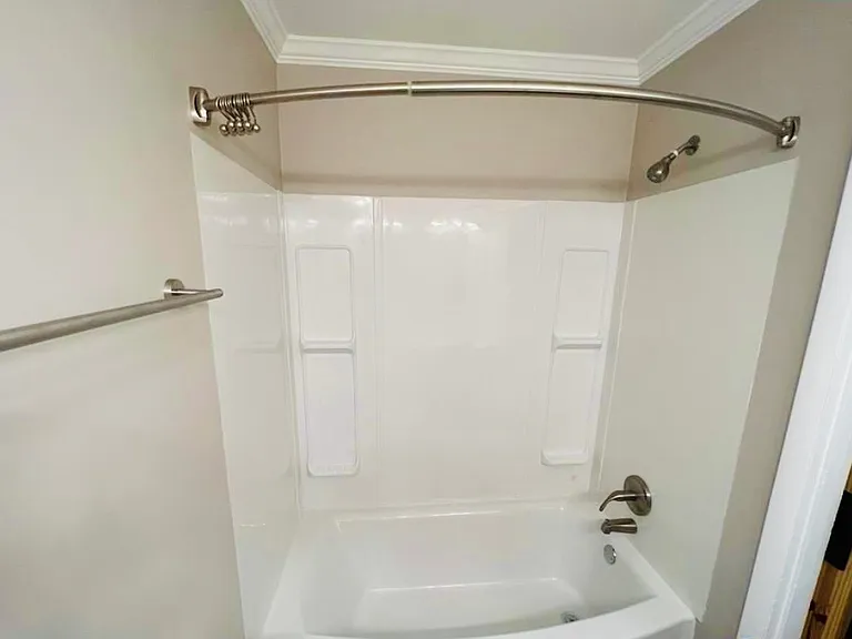 3415 Mimosa Ln NW — Photo 9