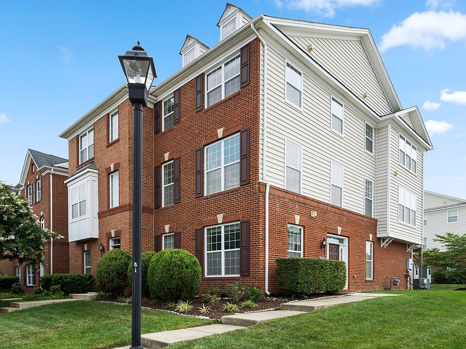 1st image of 23167 Flora Mure Dr