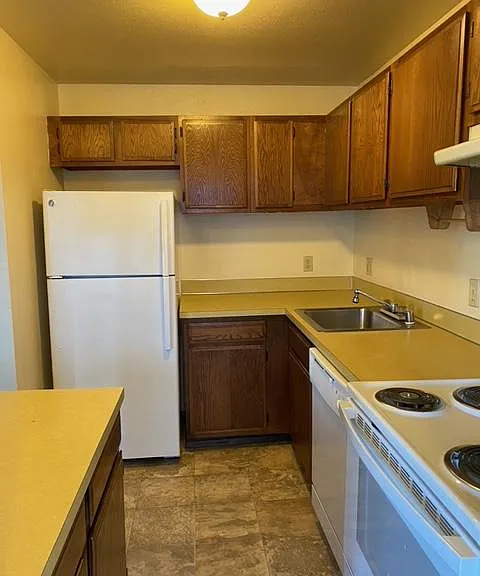 4050 SW Admiral Way — Photo 13