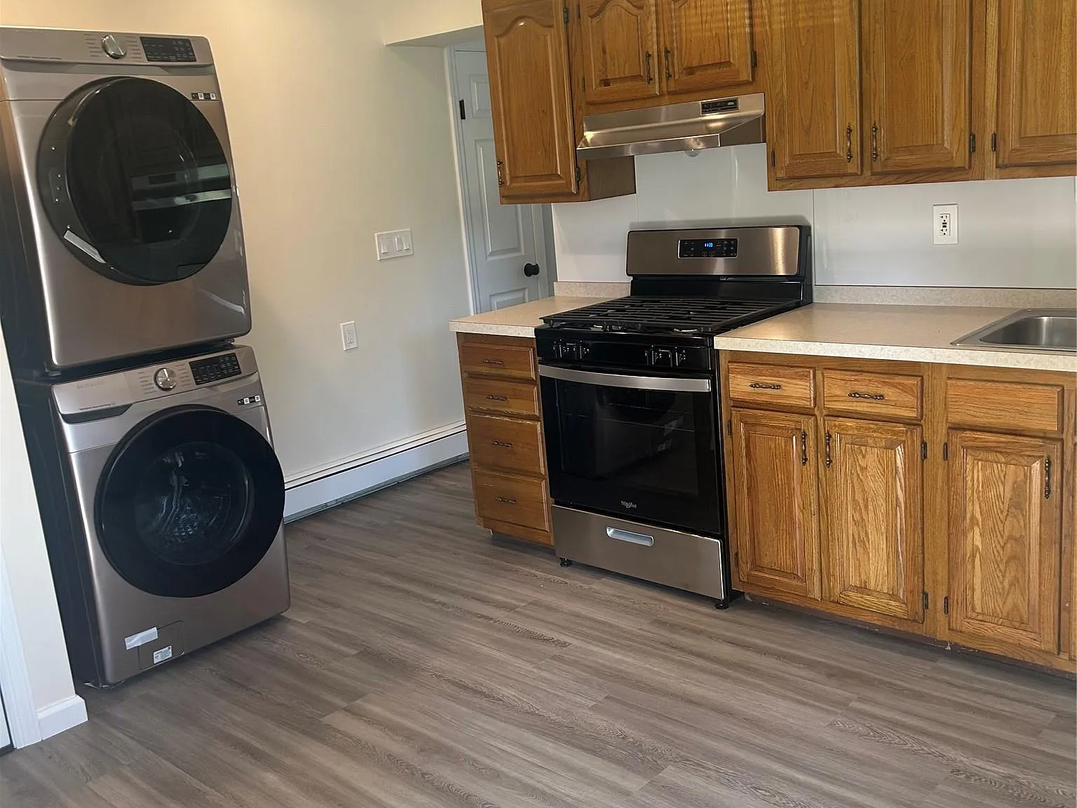 1 bed, 1.0 bath, 1000 sqft, $3,000 — Photo 4