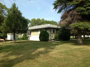 614 Sanborn St, Reynolds, ND 58275