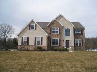 1866 Streamview Way, Quakertown, PA 18951