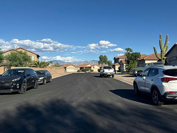 5th image of 7547 W Splendor Dr