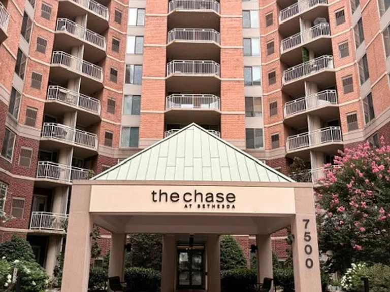 7500 Woodmont Ave #907 — Photo 1