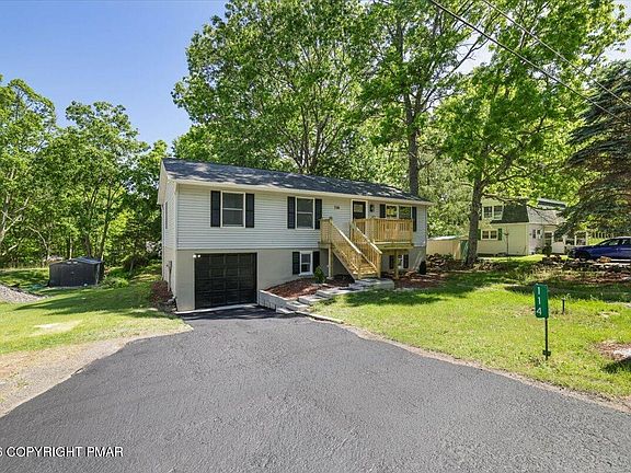 3rd image of 114 Carol Rd
