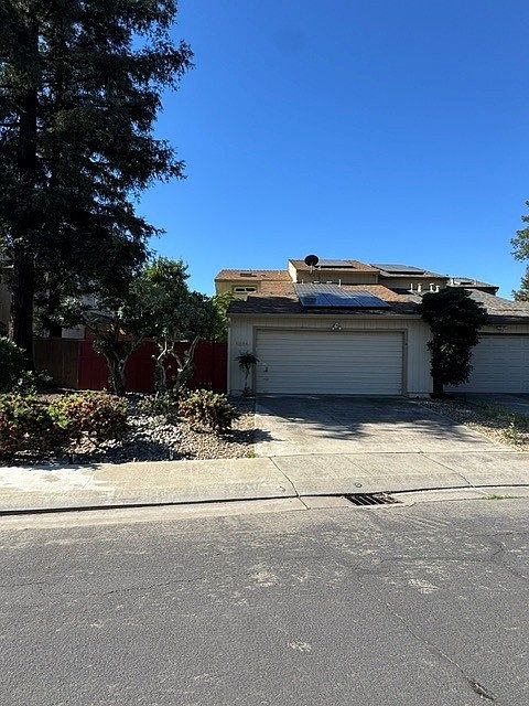 1st image of 1078 Camphor St