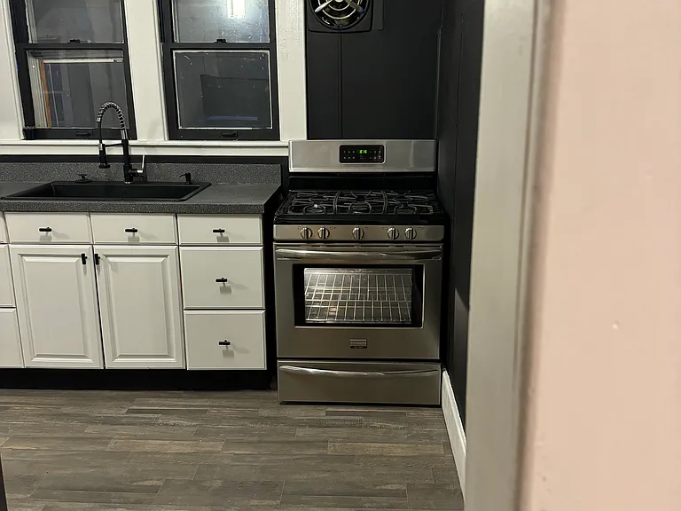 612 N Center St — Photo 12