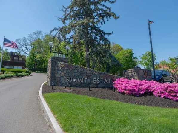 1006 Paradise Rd APT 3R, Swampscott, MA 01907