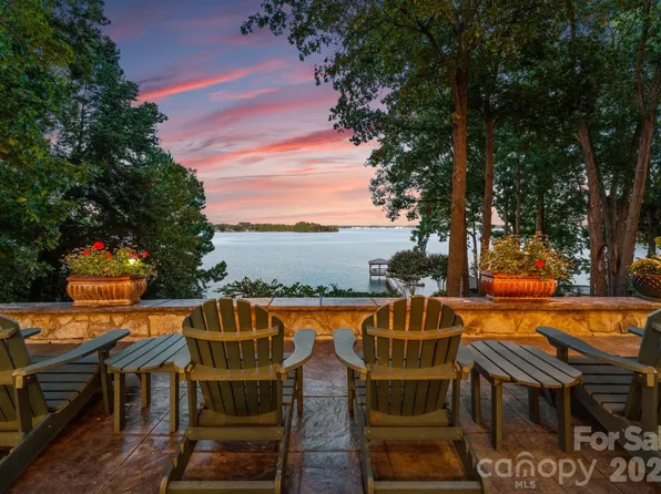 16318 Belle Isle Dr, Cornelius, NC 28031