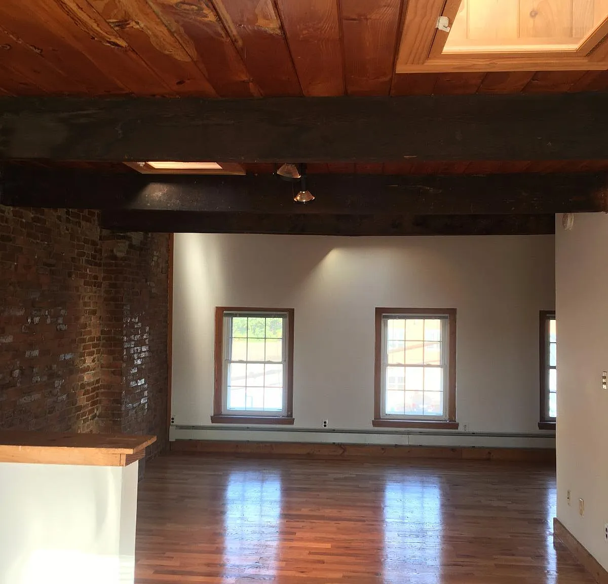 Studio, $2,150 — Photo 1