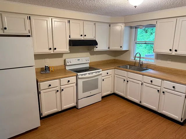 269 Route 22 — Photo 18