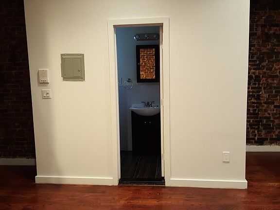 5th image of 547 Nostrand Ave #7