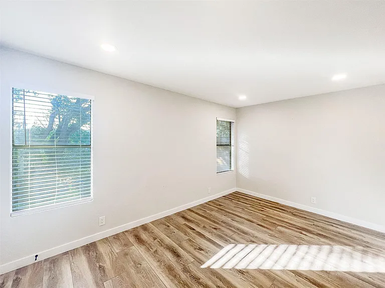 3506 Larchmont Cv #A — Photo 13
