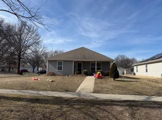 1701 N Elm St, Pittsburg, KS 66762