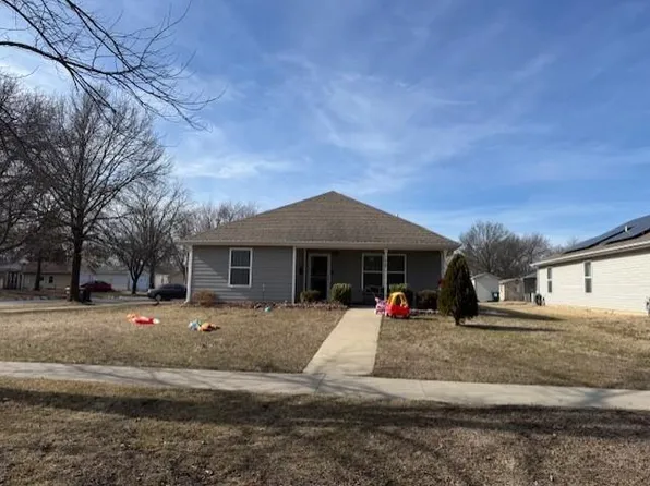 1701 N Elm St, Pittsburg, KS 66762