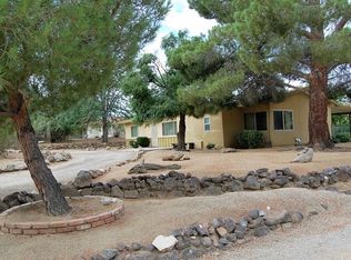 7432 Dumosa Ave, Yucca Valley, CA 92284