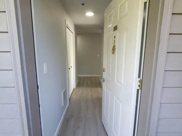 170 2nd Pl NW APT 303, Issaquah, WA 98027