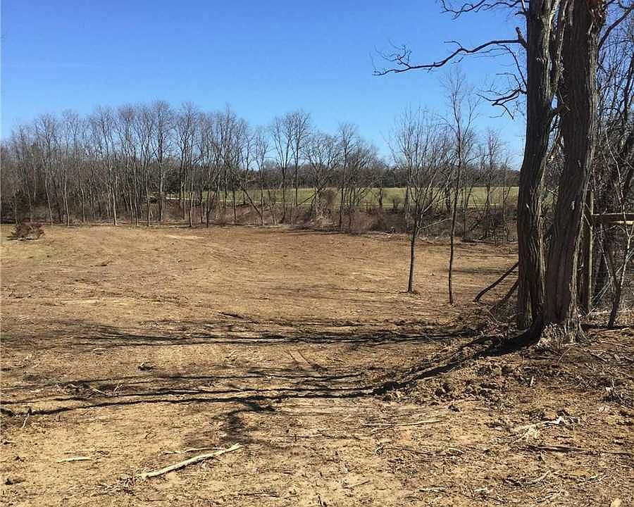 1st image of West Ln