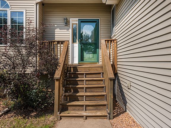 4th image of 4715 165th Ave NE
