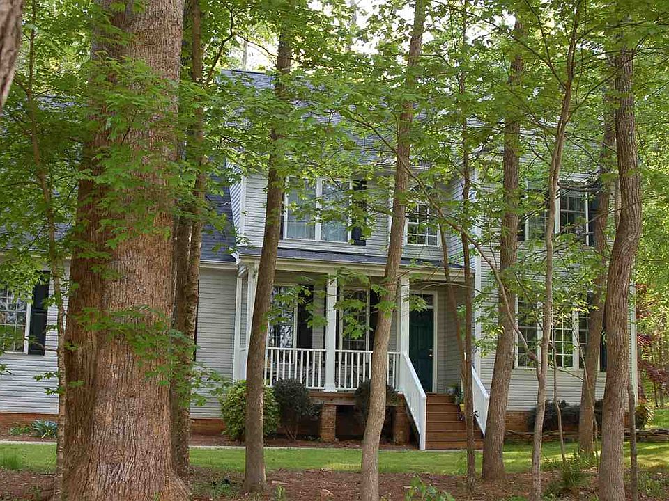 1st image of 2114 Thoroughbred Ln