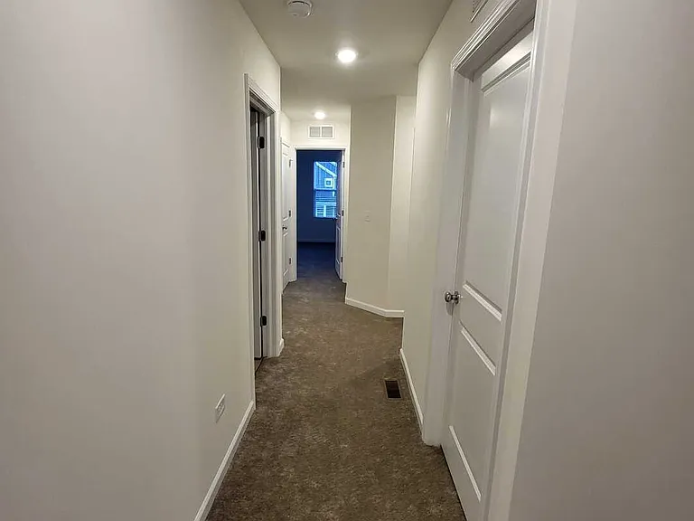 2227 Horseshoe Cir #2227 — Photo 13
