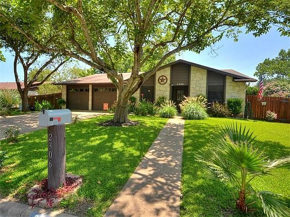 4th image of 2306 Donna Dr