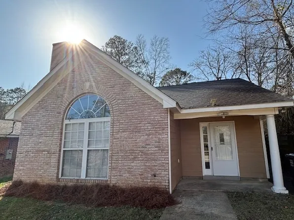 319 S 13th Ave, Phenix City, AL 36869