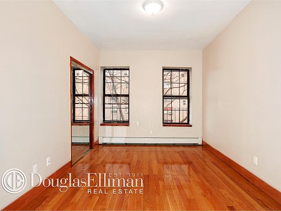 4th image of 2272 2nd Ave APT 2A
