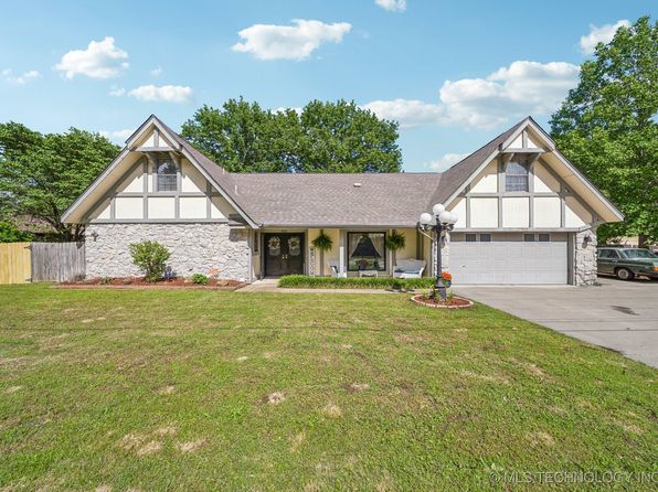 403 S Susan Ave, Wagoner, OK 74467