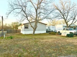 294 Leisure Village Dr, New Braunfels, TX 78130