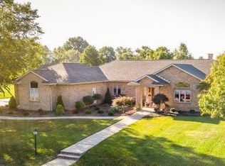 4517 Hillview Dr NW, Strasburg, OH