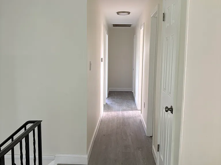 479 Sue Dr — Photo 9