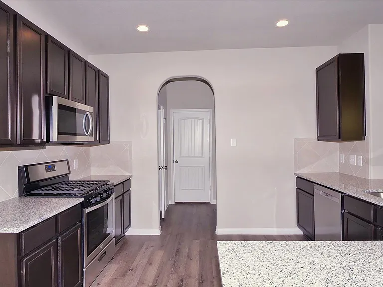 2225 Angie Kaye Dr — Photo 6