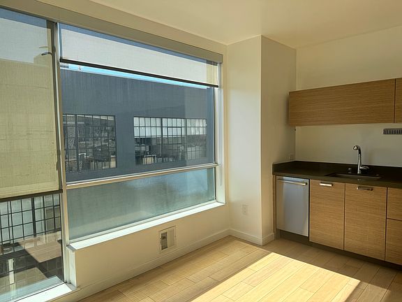 5th image of 788 Minna St Unit 304