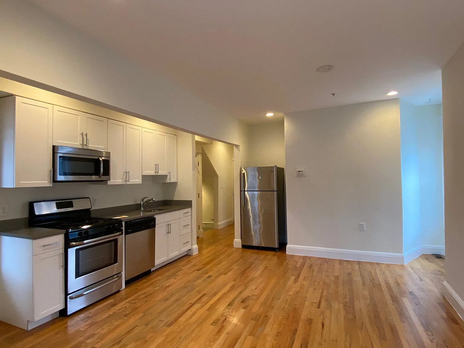 1 bed, $2,550 — Photo 3