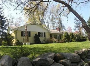 3 Old Town Rd, Carmel, NY 10512