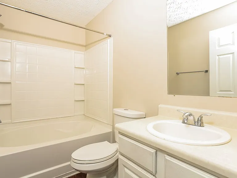 5621 Union Pointe Dr — Photo 17