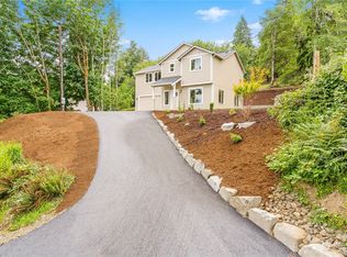 12141 Fairway Dr SW, Olympia, WA