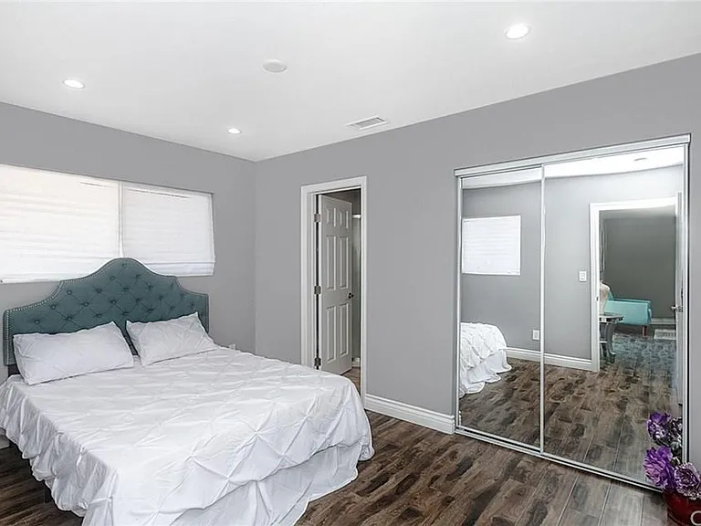 9011 Vena Ave — Photo 10