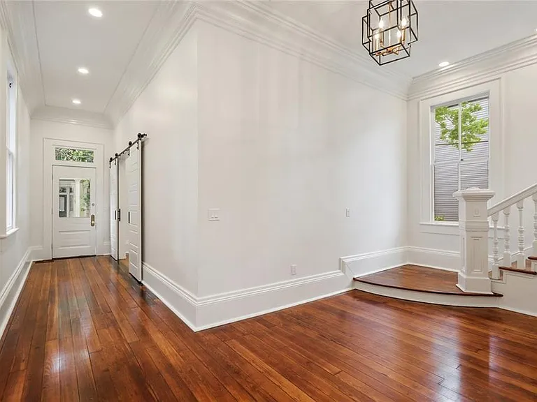 1435 Constance St — Photo 3